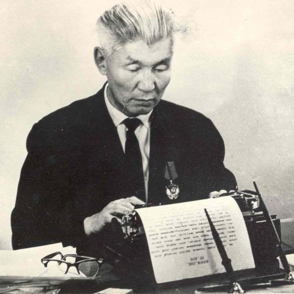 Выставка ко Дню бурятского языка,  посвященная 105-летию со дня рождения  писателя, драматурга Д.-Р.О. Батожабая