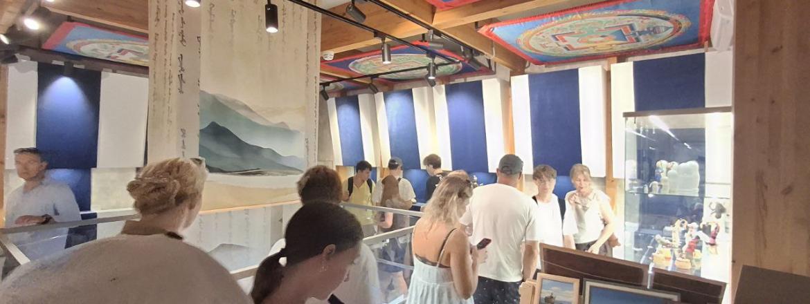 Национальный музей Республики Бурятия представил экспозицию «Байкал-Бурятия-Буддизм. Философия вечной души» на ВЭФ-2025