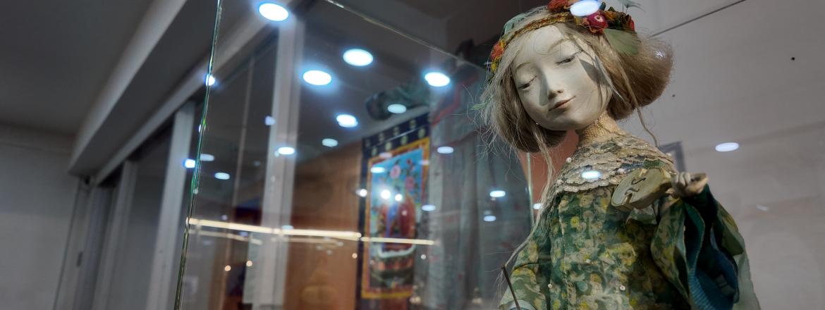 Приглашаем вас на авторскую экскурсию по выставке «Ульгер: сказки и грёзы»!