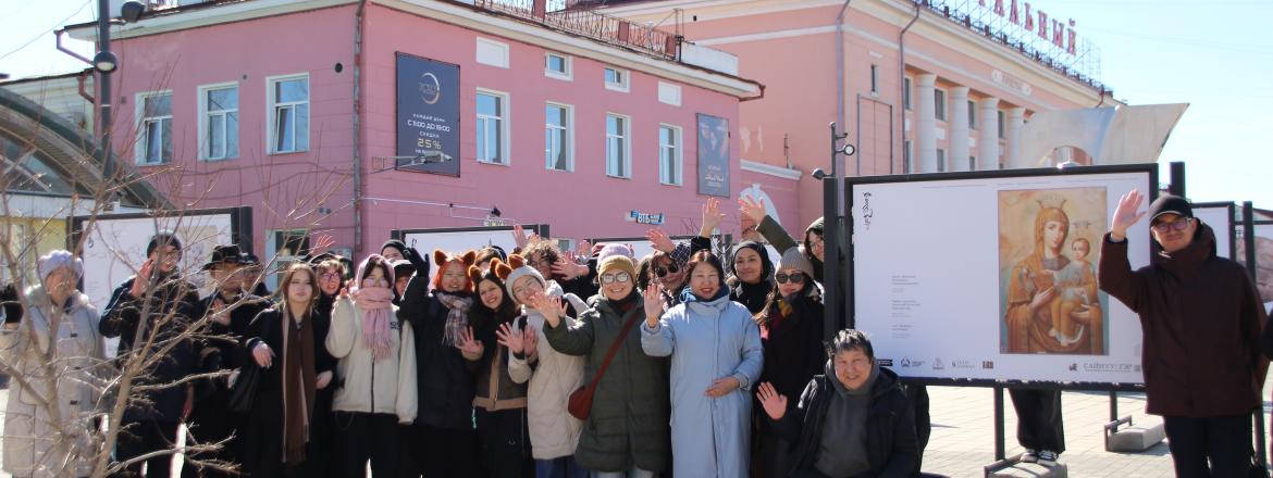 В Улан-Удэ открылась уличная выставка «Сокровища Бурятии»