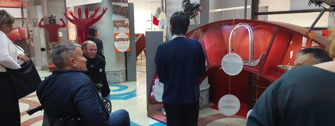 Участники Первого в Бурятии Фестиваля культуры и спорта для семей ветеранов СВО с инвалидностью «Урагшаа» побывали в Художественном музее им. Ц.С. Сампилова