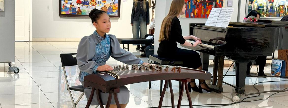 В залах Художественного музея состоялся концерт «Сияние Белого месяца»