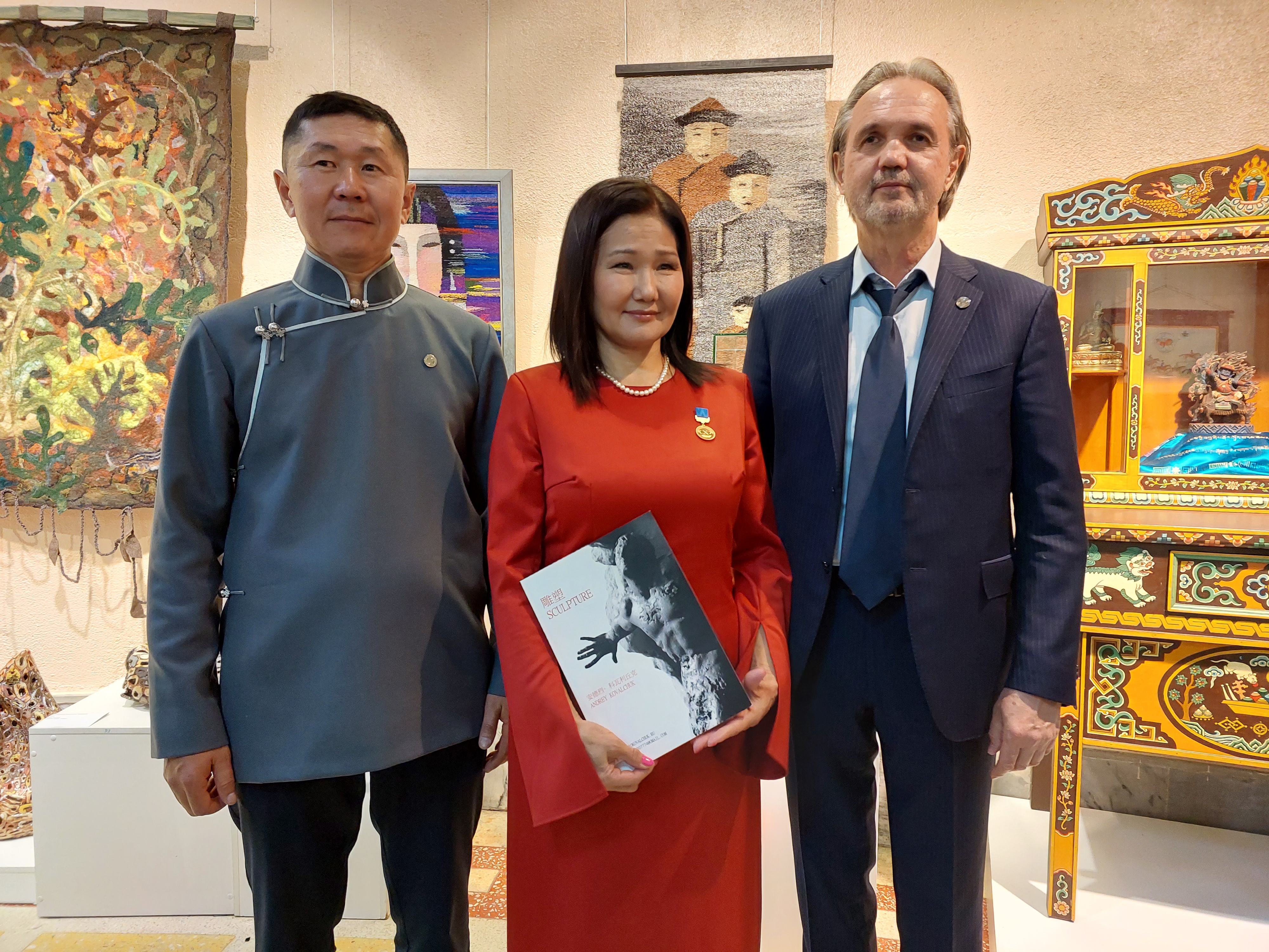 Открытие XIII Региональной художественной выставки "Дальний Восток"
